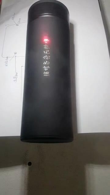 光纖打標(biāo)機(jī)在不銹鋼水杯上打字視頻