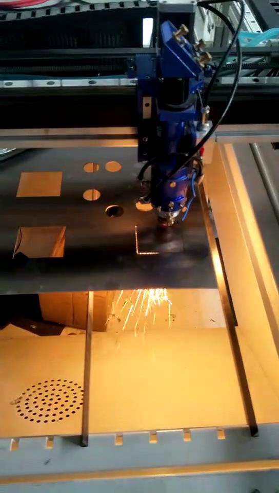 混切機(jī)切割鋼板視頻